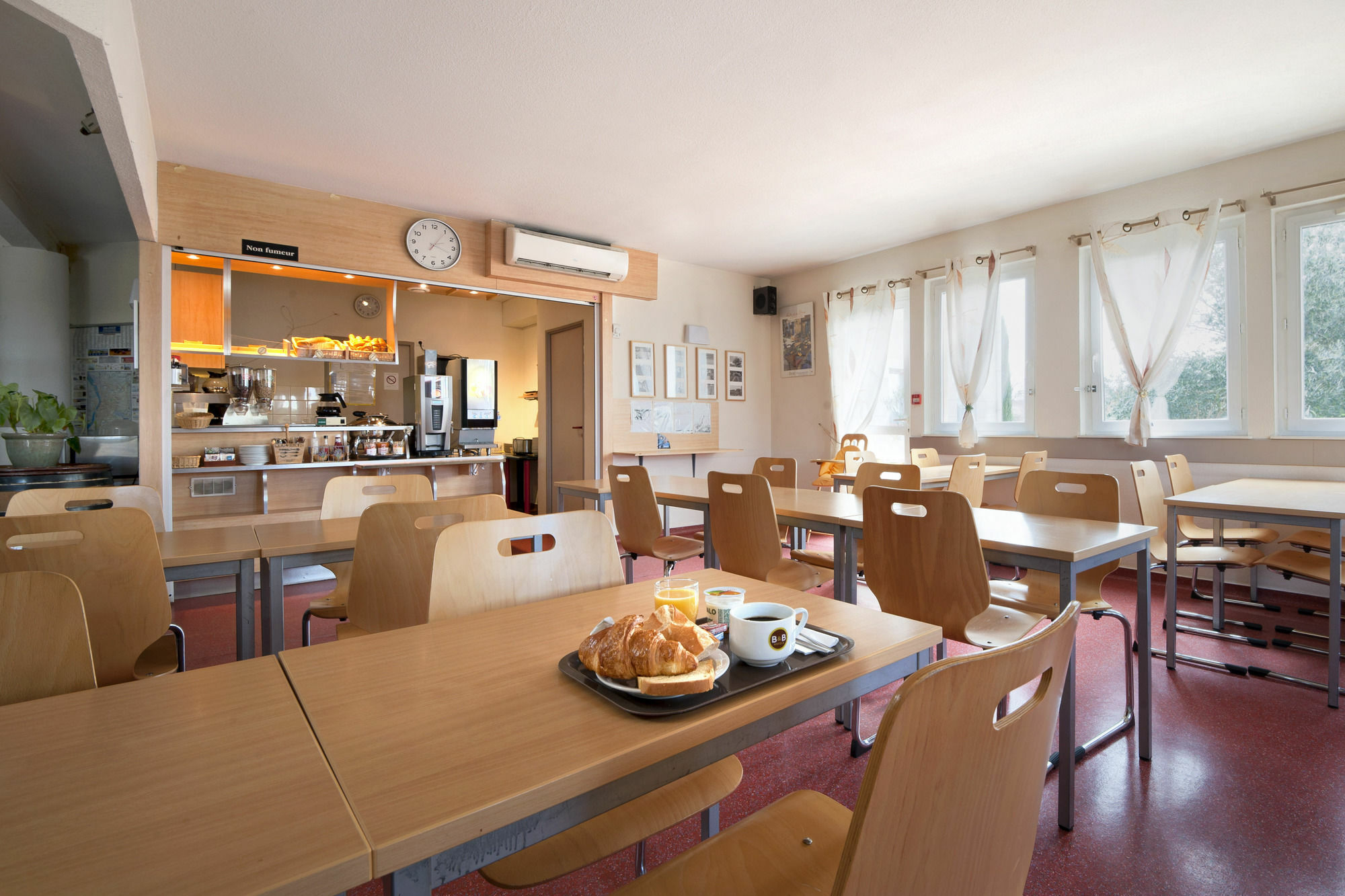 B&B Hotel Valence Sud Exterior foto