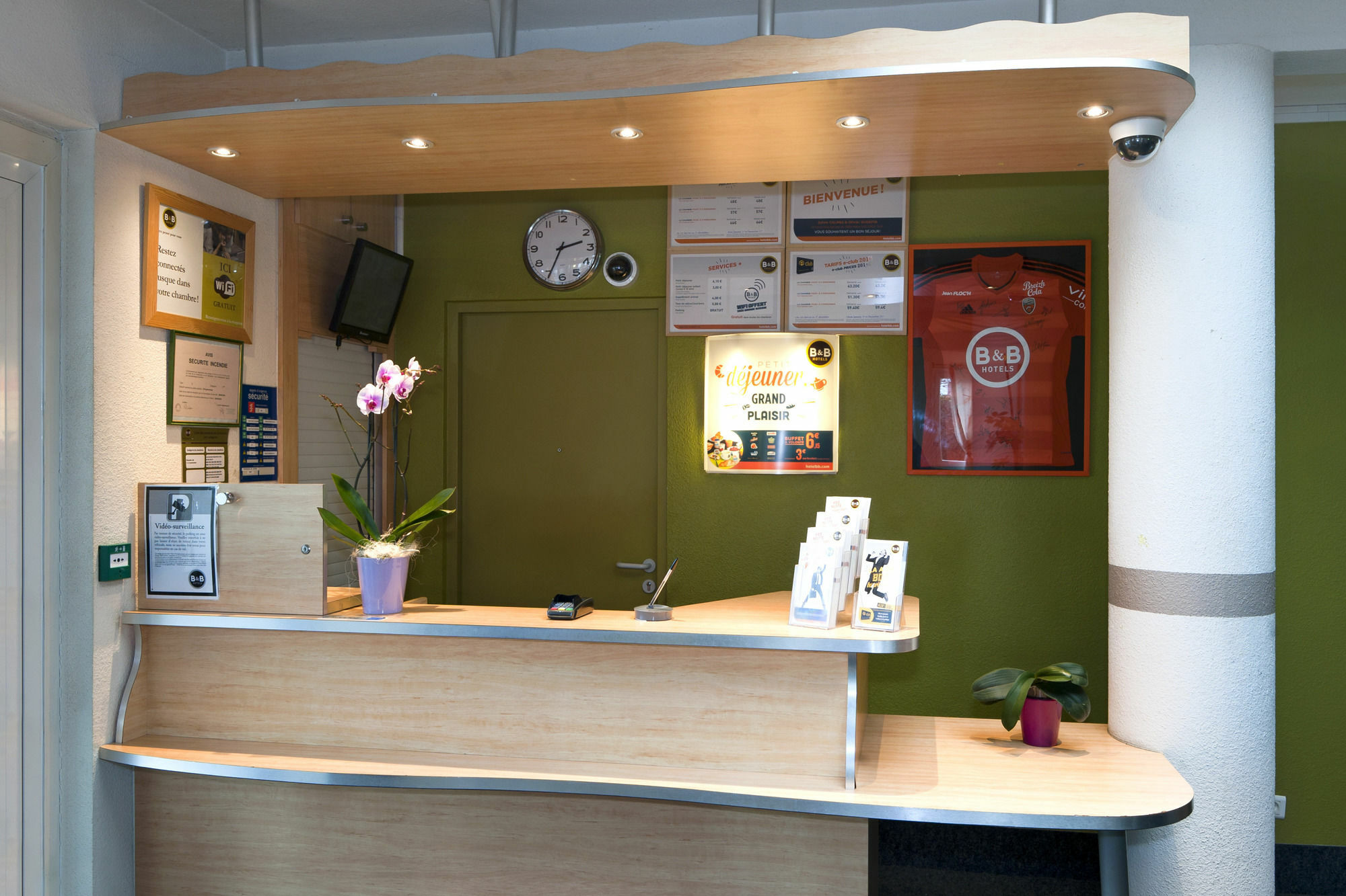 B&B Hotel Valence Sud Exterior foto